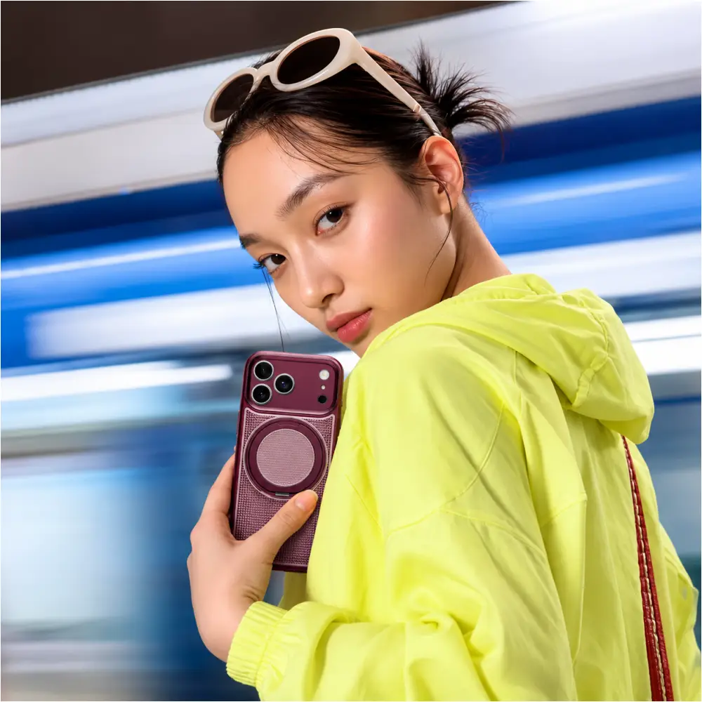 Momax Sōma Hoop Shockproof Magnetic iPhone Case